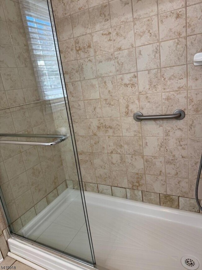 Building Photo - 12 Bellot Rd