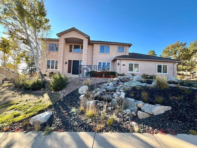 Primary Photo - 2645 Rossmere St