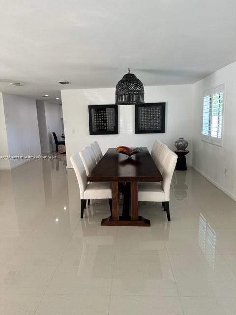 Building Photo - 9540 SW 68th St