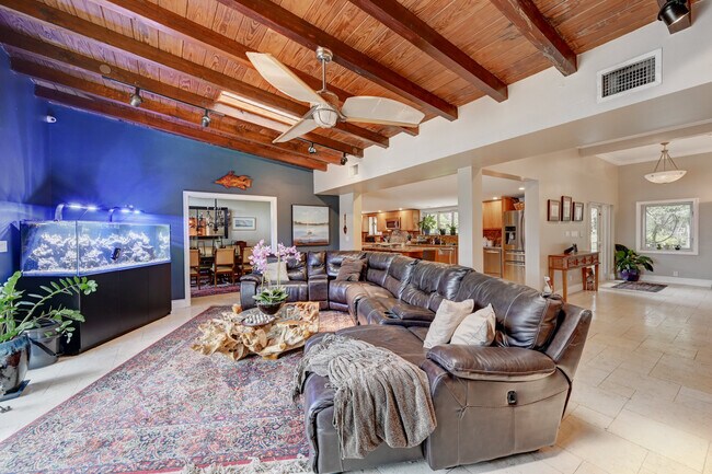 Building Photo - 2150 Tanbark Ln