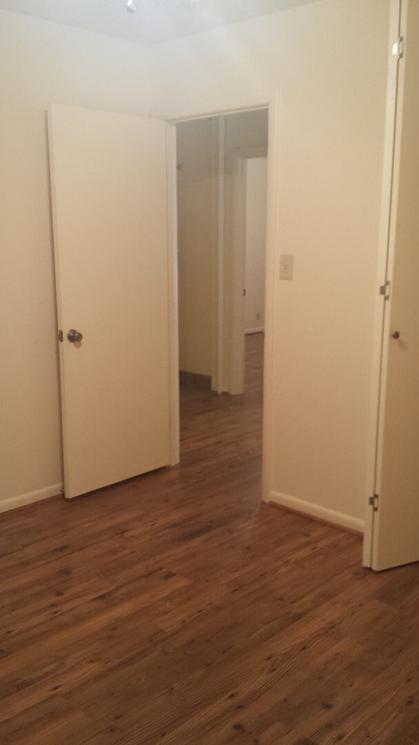 Building Photo - 120 Emperado Way