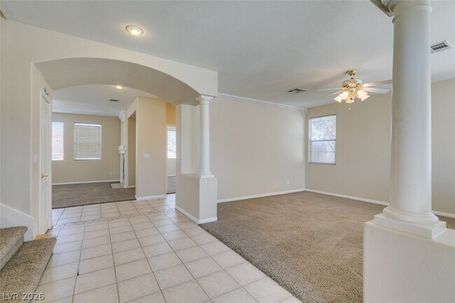 Building Photo - 2722 Woodflower Ave