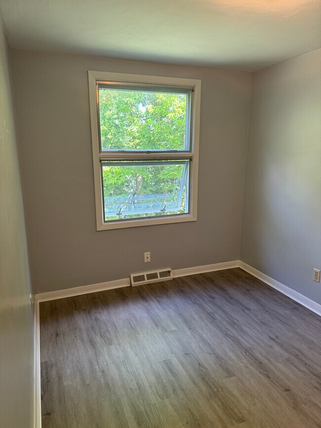 Building Photo - 2525 15th Street Ct