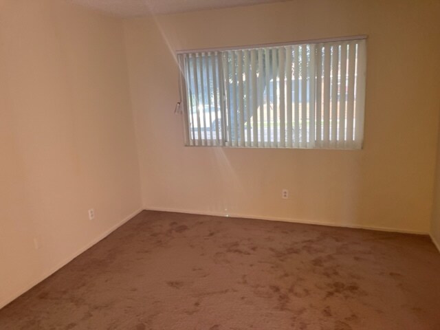 Building Photo - 1712 S Ridgeley Dr