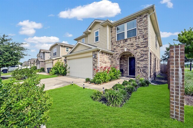 Building Photo - 16502 Live Oak Canyon Dr