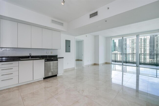 Building Photo - 92 SW 3rd St