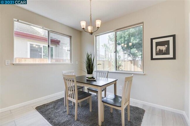 Building Photo - WONDERFUL SINGLE STORY DISCOVERY BAY CUL DE SAC LOCATION! COMPLETELY REMODELED HOME!!