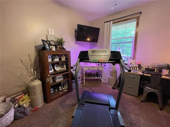 Building Photo - 27 5th St