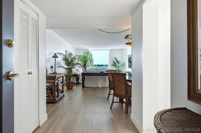 Building Photo - 3450 S Ocean Blvd