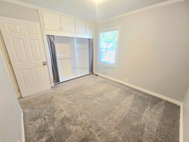 Building Photo - 114 SE 218th Ave