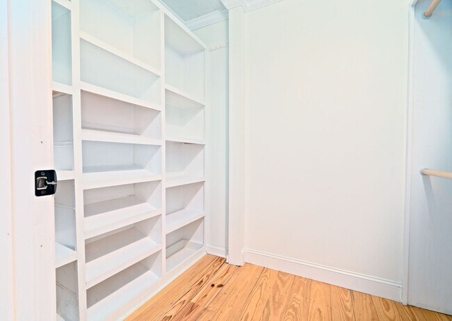 Building Photo - Life at the Heart of Lowcountry Living in Mt. Pleasant!