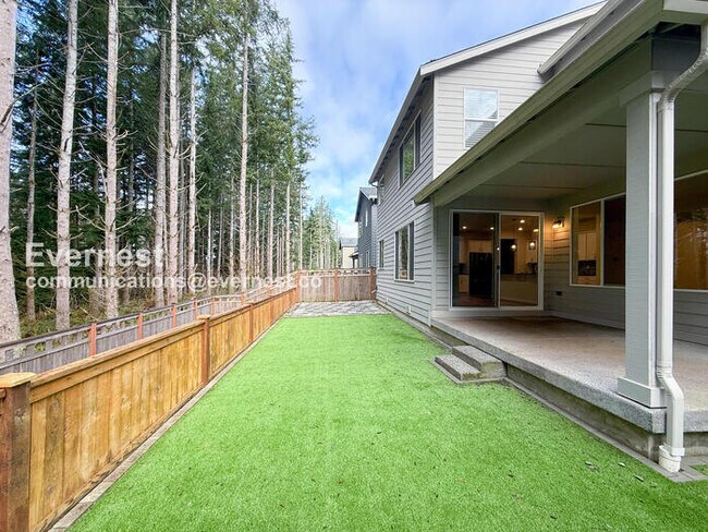 Building Photo - 33335 Crystal Ave SE