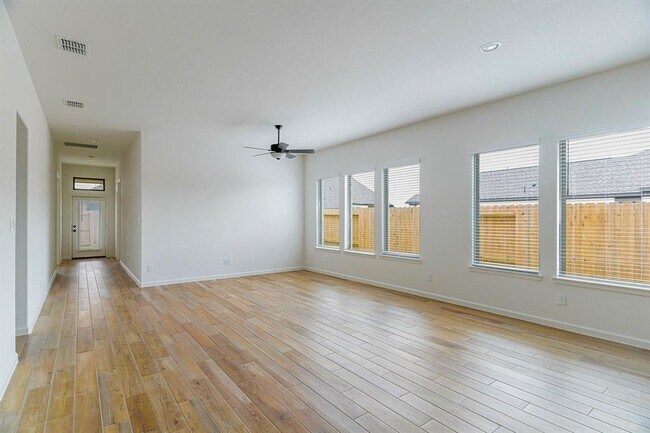 Building Photo - 2711 Sunrise Fld Ln