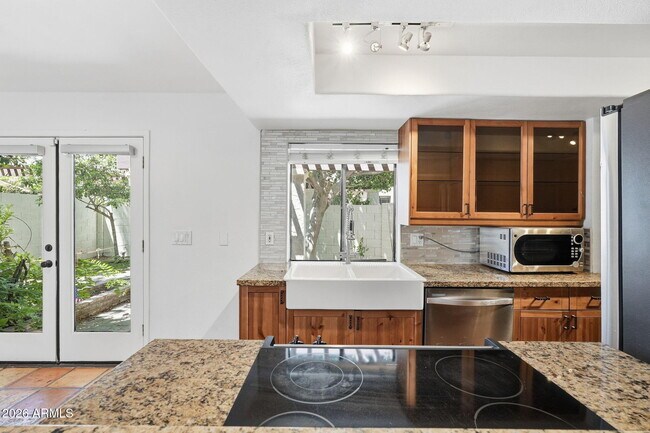 Building Photo - 8825 S 48th St