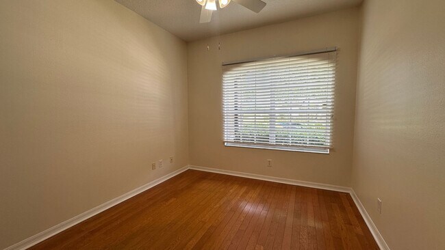 Building Photo - 1653 Cherry Ridge Dr