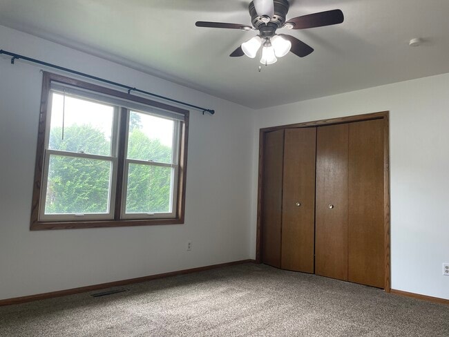 Building Photo - 323 Santa Fe Trail