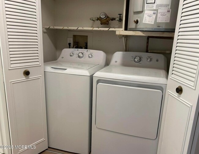 Building Photo - 211 Covered Bridge Blvd