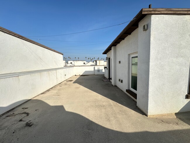 Building Photo - Cessna Lane