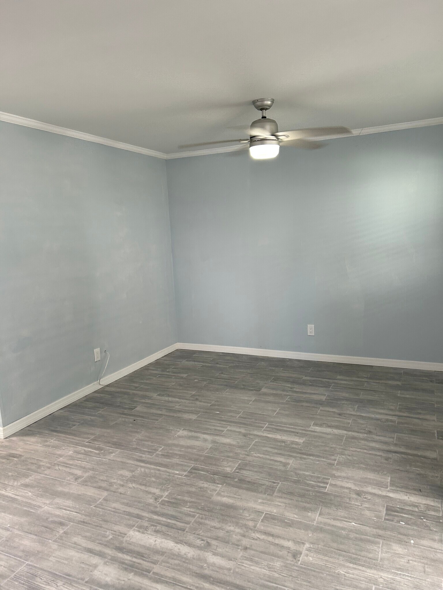 Building Photo - 721 1st St