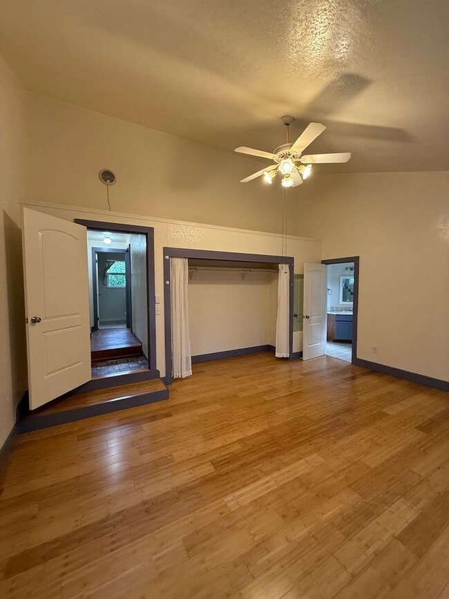 Building Photo - 3 Bedroom/ 2 bathroom Home in Cotati
