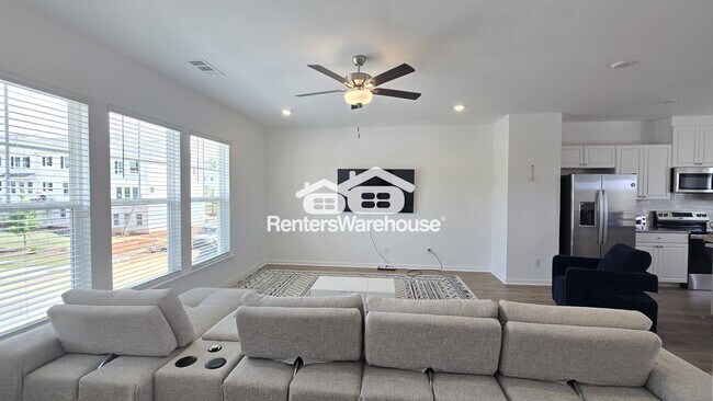 Building Photo - 6158 Wayburn St