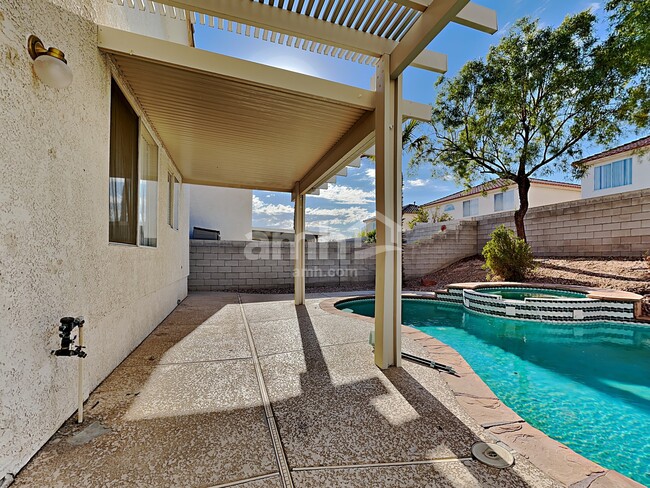 Building Photo - 8321 Canvas Ct