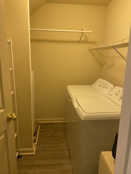 Full sized w/d in depart laundry room - 118 Michael Dr