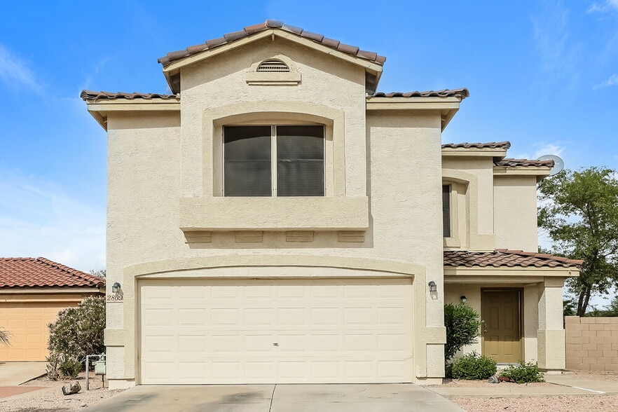 Primary Photo - 2809 E Cherry Hills Dr