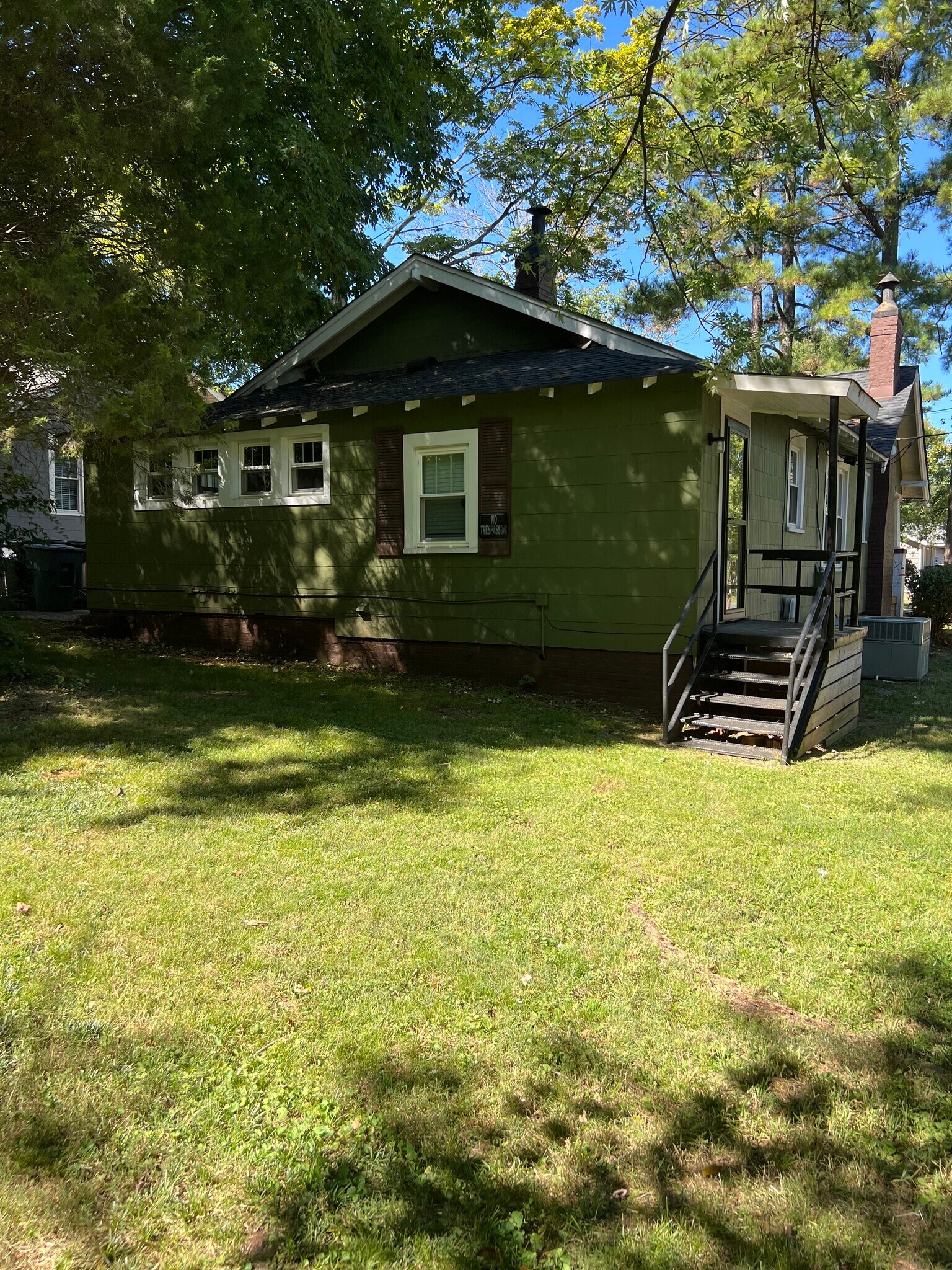 Building Photo - 1101 Fern Ave