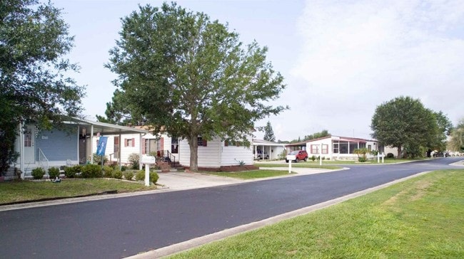 Primary Photo - Meadowbrook Village