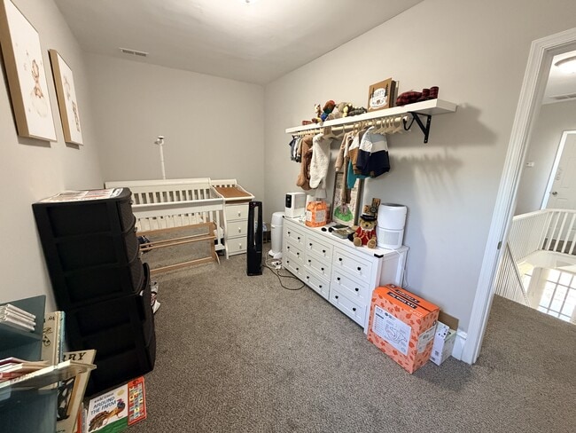 Building Photo - 124 Linden Ave