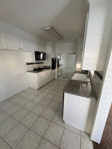 Building Photo - 3768 Redondo Beach Blvd