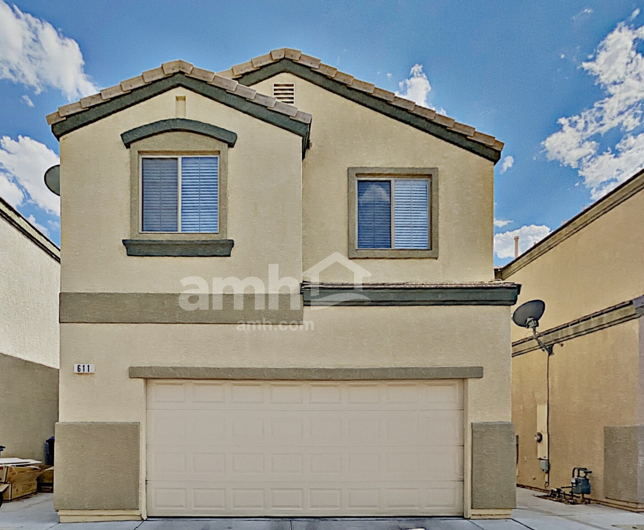 Building Photo - 611 Desert Silk Ct