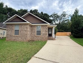 Building Photo - 18 Breydon Ct