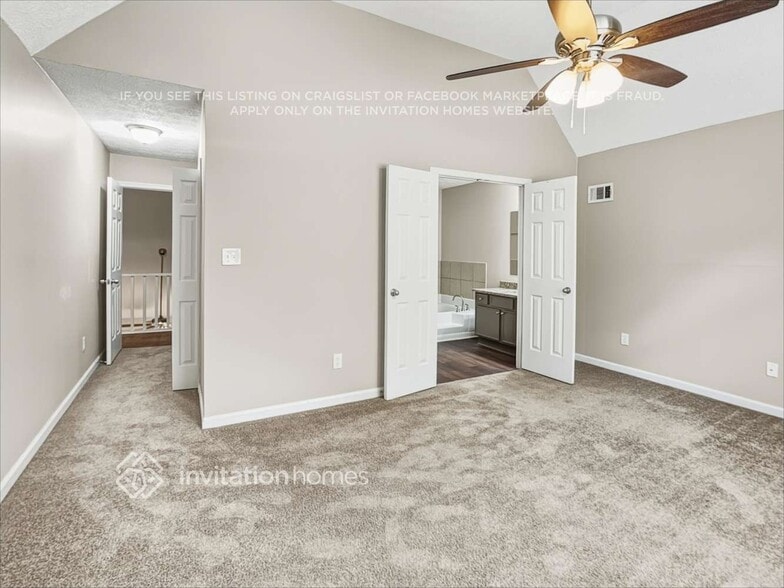 Building Photo - 6611 Crossing Creek Point