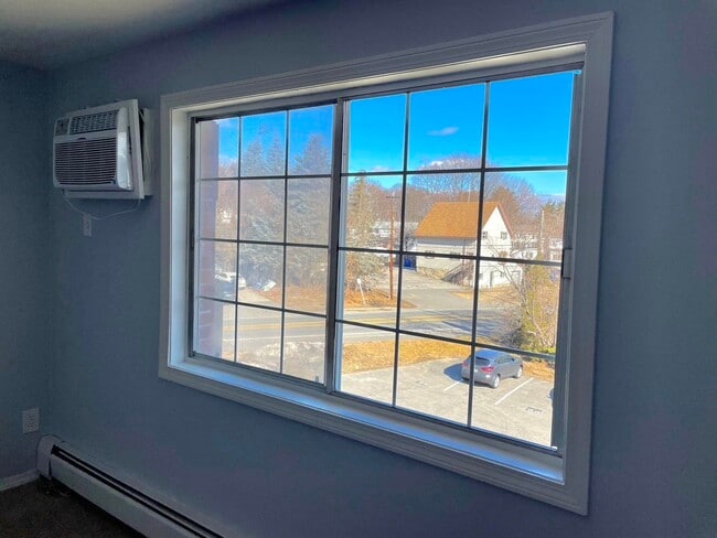 Building Photo - 1311 Hanover St