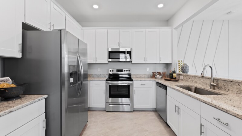 Building Photo - 15245 Lyla Ter