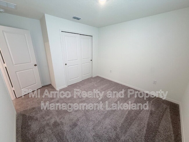 Building Photo - 5537 Crk Hvn Wy