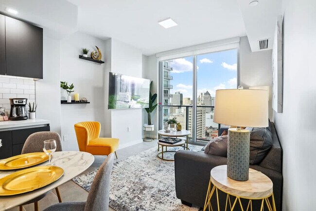 Building Photo - 227 NE 2nd St