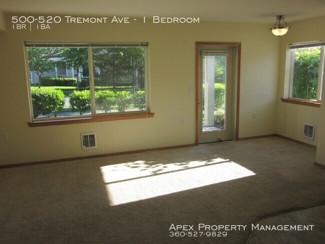 Building Photo - NORTH BELLINGHAM - Creekside Villas