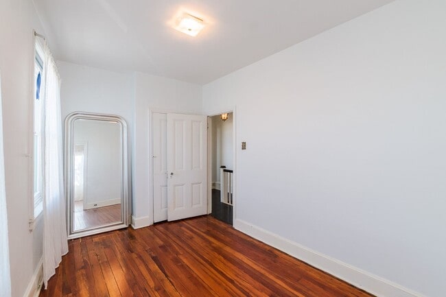 Building Photo - Charming Olde Richmond Home