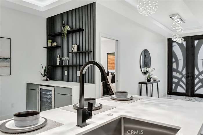 Building Photo - 440 Del Norte St