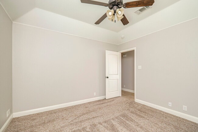 Building Photo - 2903 Savoy Pl