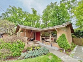Building Photo - 6424 Hollins Dr