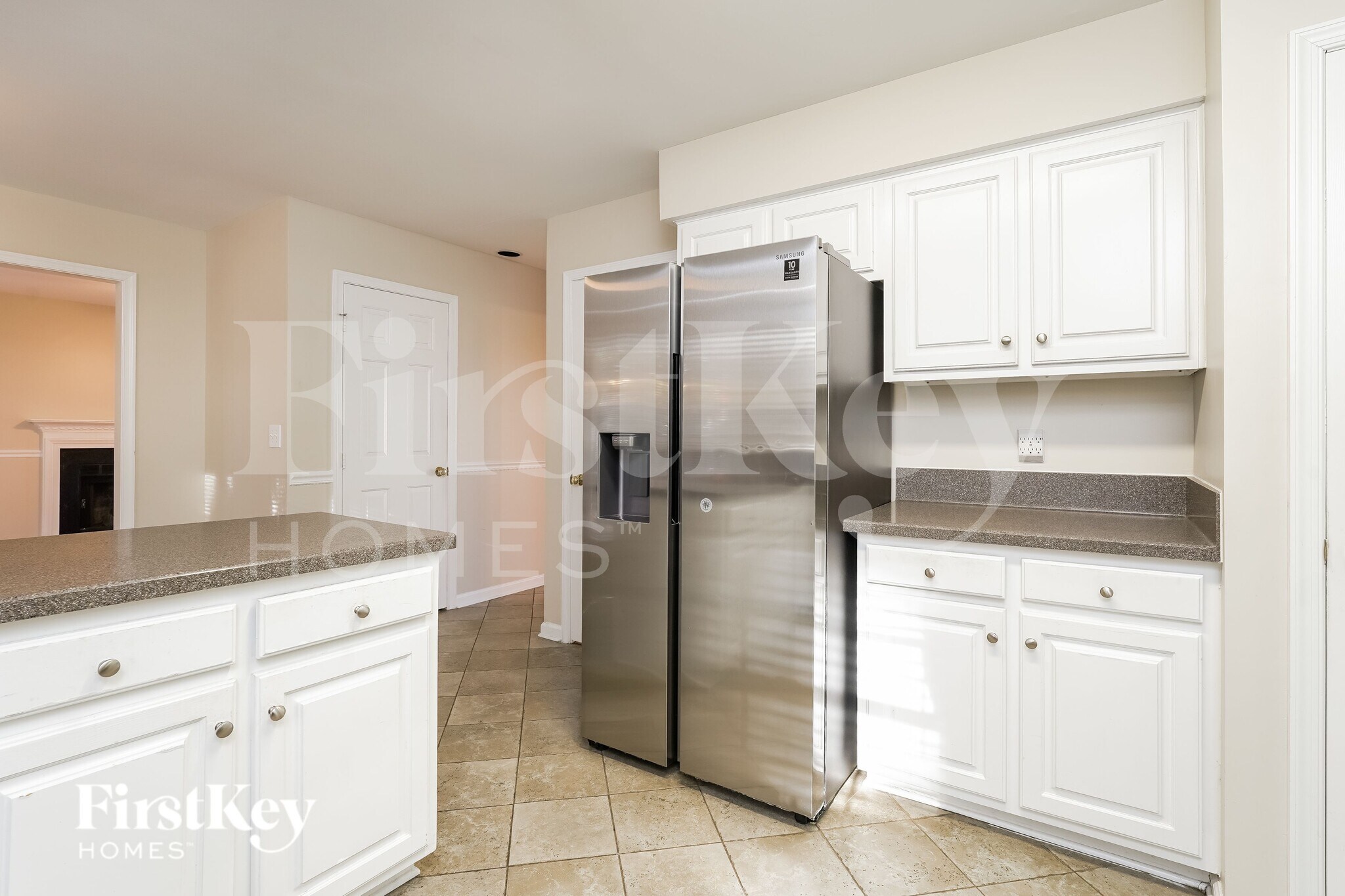 Building Photo - 3121 Southhampton Dr