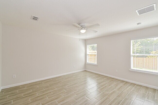 Building Photo - 6087 Patriots Landing Ln