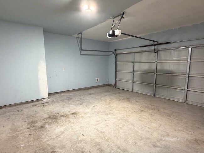 Building Photo - 1040 Greenshank Dr