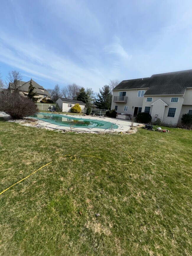 Building Photo - PARKLAND SCHOOLS- FOUR BEDROOM HOUSE compl...