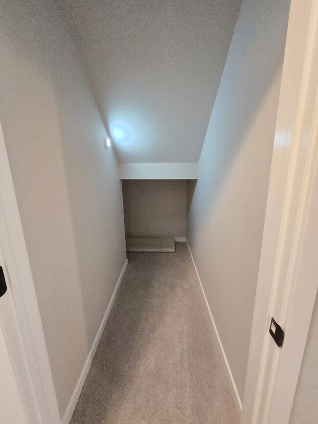 Building Photo - 5446 Mesa Top Dr