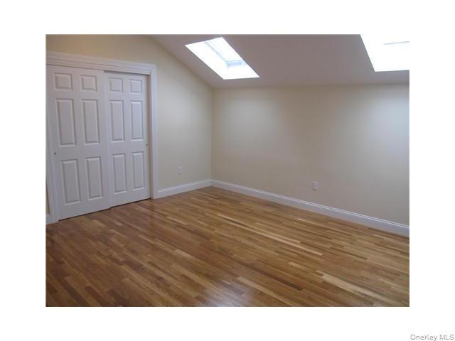 Building Photo - 205 Tondo Cir
